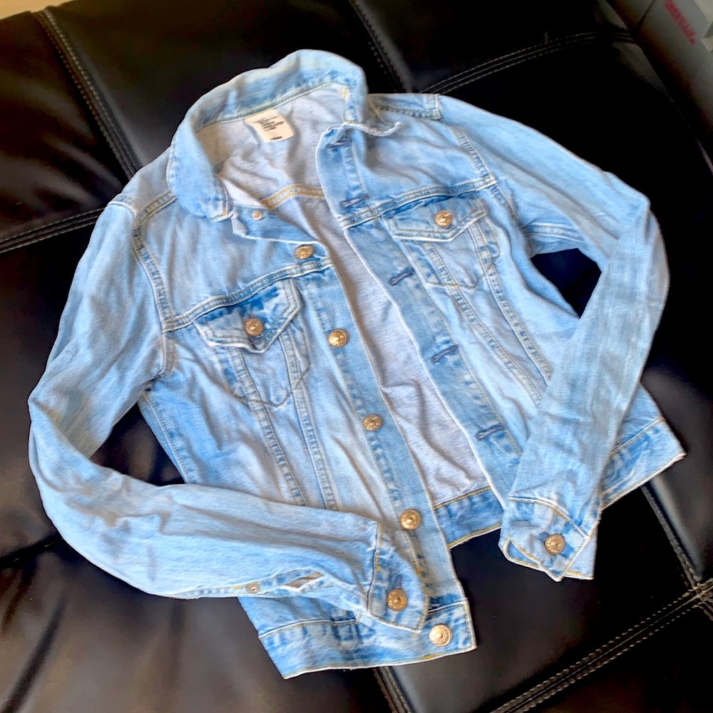 Blue denim jean jacket I’m a size 2 from H&M.